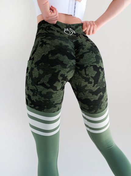 Green camouflage leggings with high waist, pockets and shaping effect