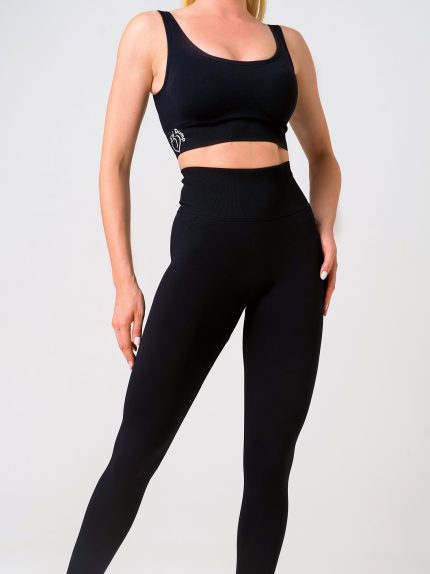 Fekete sport szett leggings és párnázott sportmelltartó