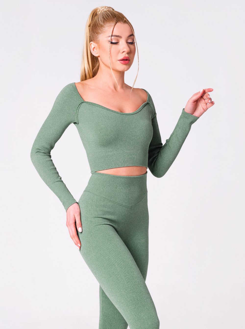 zelený sportovní žebrovaná látka