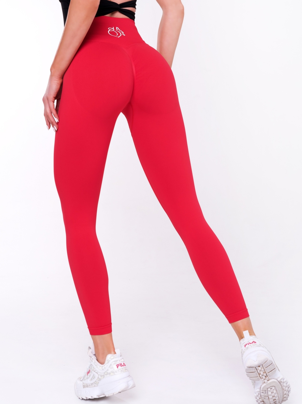 efektowne legginsy damskie w kolorze czerwonym do uprawiania sportu