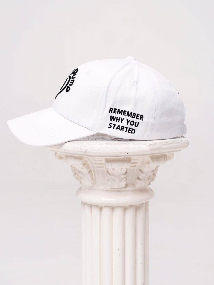 Peach Pump summer hat with visor in white colour with embroidery