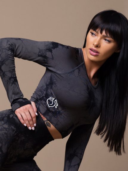 Дамска спортна блуза в черен цвят с мраморен ефект