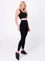 High waist black leggings tightening and shaping the body