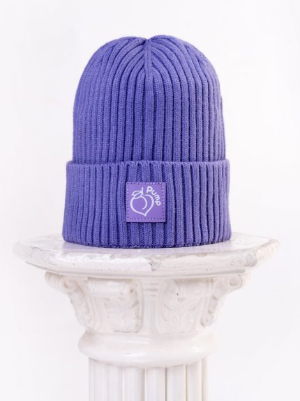 Knitted purple winter beanie hat with leather logo "Peach Pump"