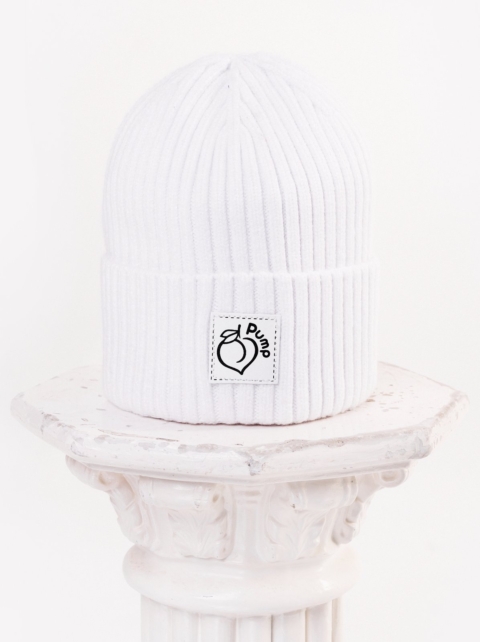 White beanie winter hat with leather logo "Peach Pump"