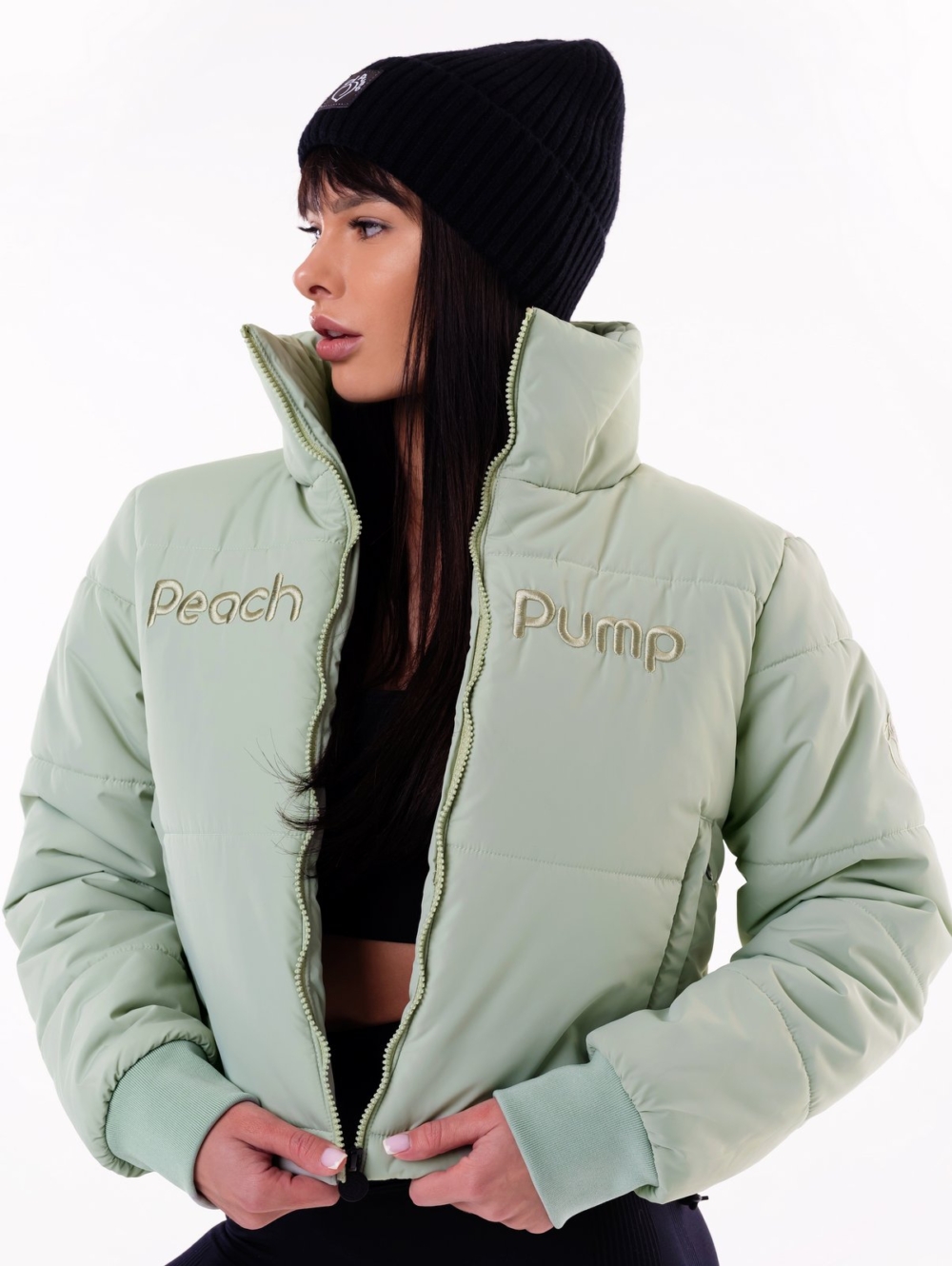 Geacă de iarnă verde deschis de la Peach Pump cu design scurt, sport, culoare Sage