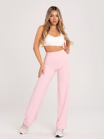 Růžové dámské sportovní legíny rovného, volnějšího střihu pro fitness