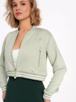 Дамско зелено спортно яке с два странични джоба и двоен цип