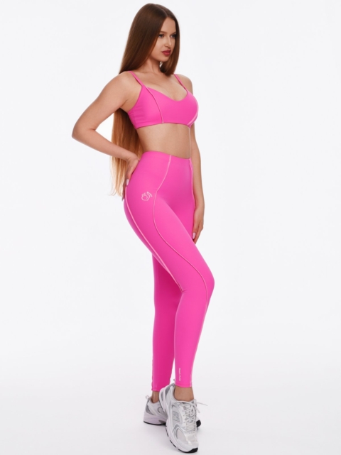 Pink Sports Set Peach Pump Leggings and Sports Bra with 3D Seam