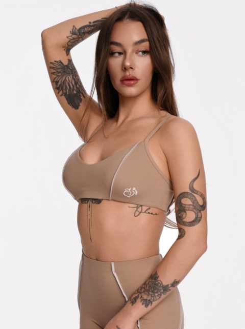 Beige Sports Bra Peach Pump with Push-Up Effect and 3D Seam