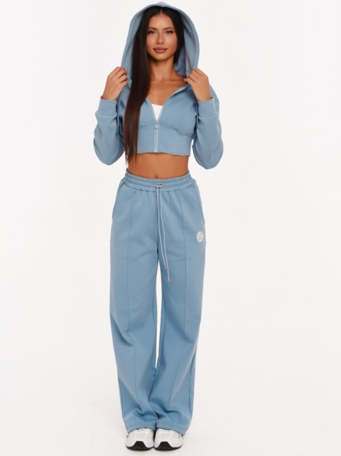Дамски светлосин спортен комплект с къс суичър с качулка и Wide Leg панталон.