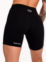 Black short sports leggings with a discreet Invisible Scrunch that follows the natural curves.